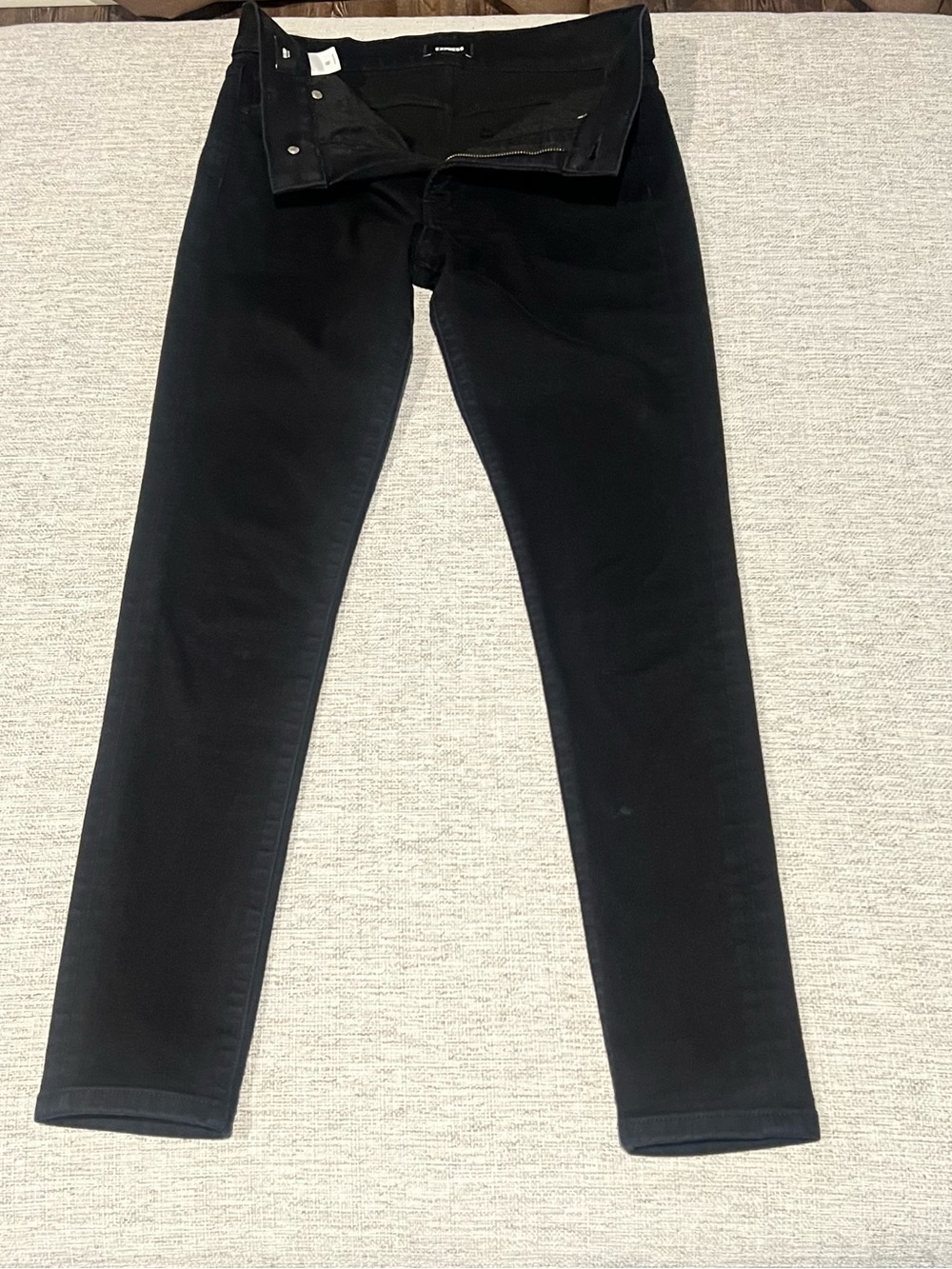 Express Women’s Skinny Jeans in Black